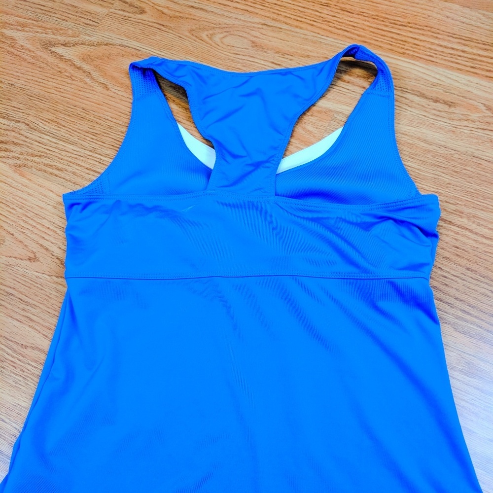 Reebok Work Out Tank Top Medium - Picture 4 of 4